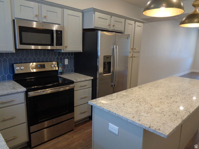 644 East Fort Union Boulevard Midvale, UT 84047 - Photo 9 of 16