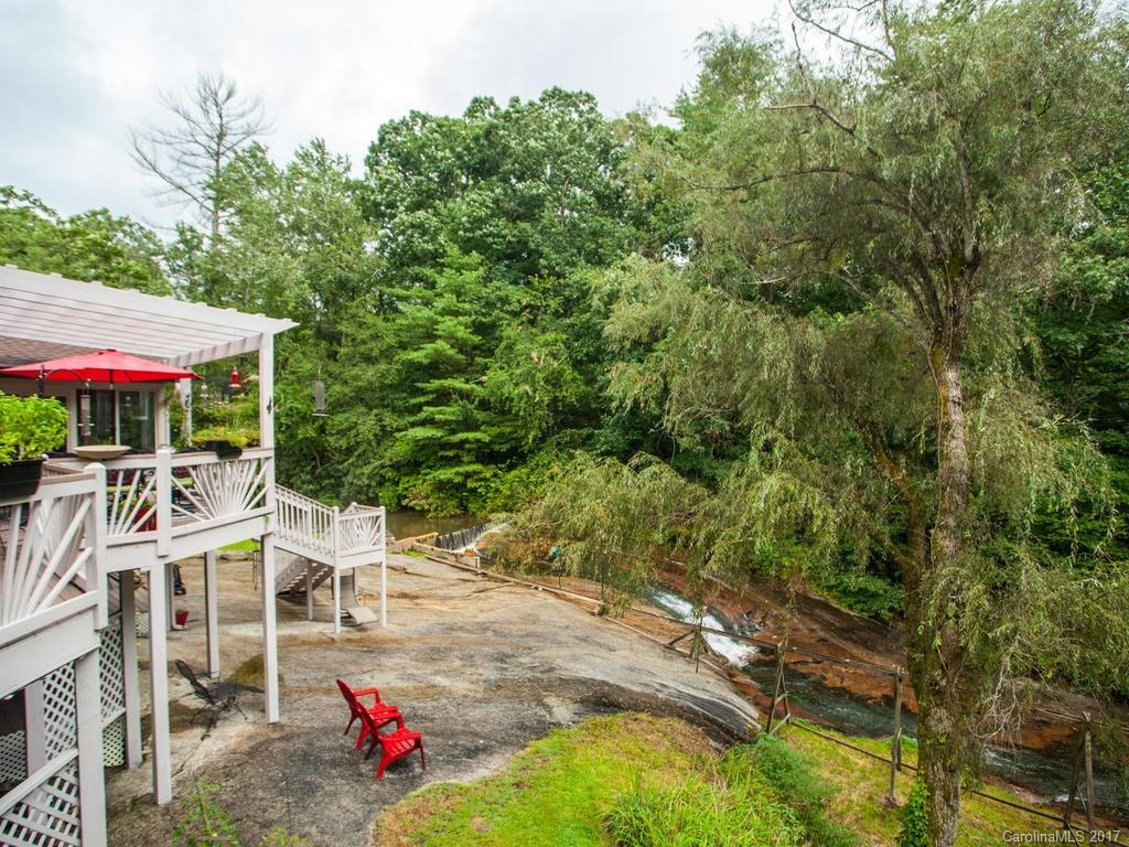 3419 Hebron Road Hendersonville, NC 28739 - Photo 19 of 22 an outdoor space with patio furniture