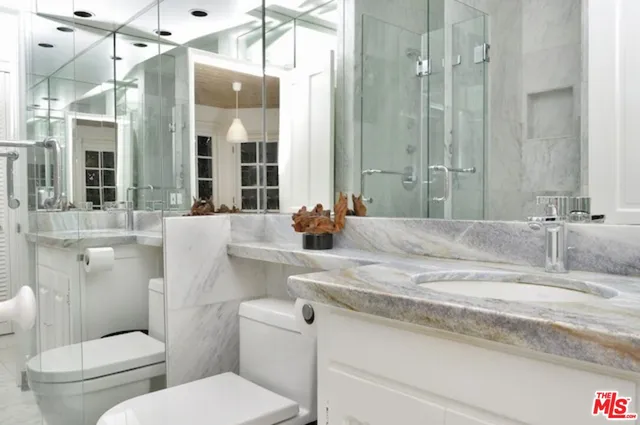 $12,000 | 4031 Hollyline Avenue, Sherman Oaks, CA 91423