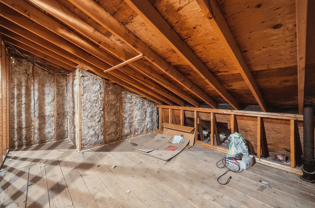 5 Pilgrim Circle, Unit C Methuen, MA 01844 - Photo 20 of 23 a view of porch with wooden floor