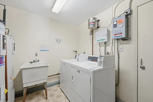 $284,400 | 5 Pilgrim Circle, Unit C, Methuen, MA 01844