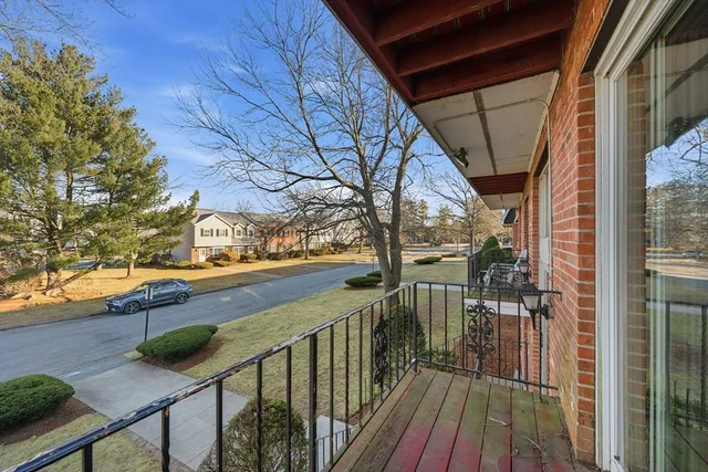 $284,400 | 5 Pilgrim Circle, Unit C, Methuen, MA 01844