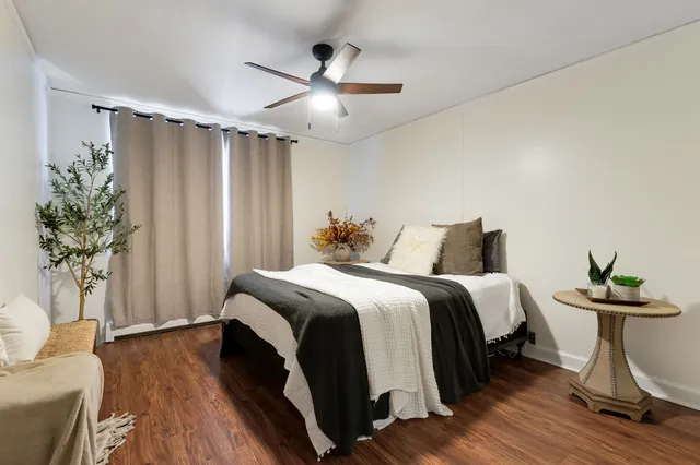 $329,000 | 5543 West Higgins Avenue, Unit 1, Chicago, IL 60630