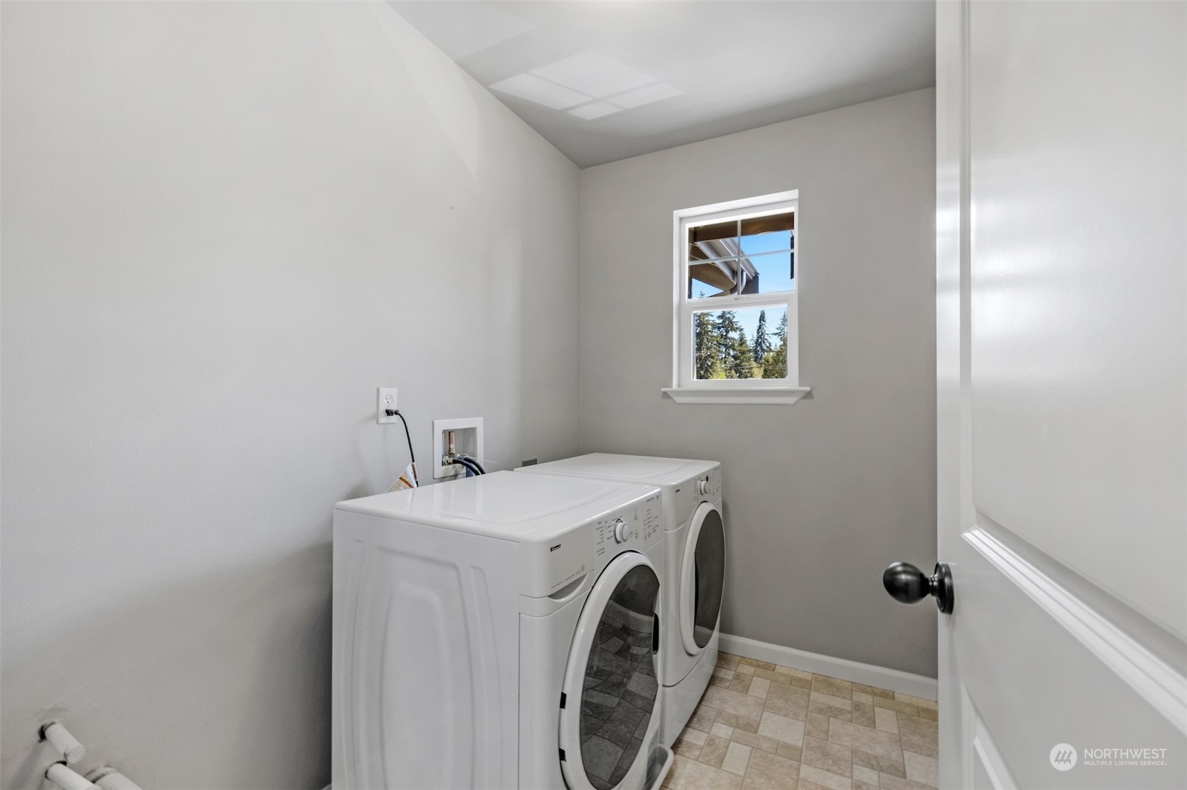 7 213th Street Southeast, Unit B Bothell, WA 98021 - Photo 25 of 34 a utility room with dryer and washer