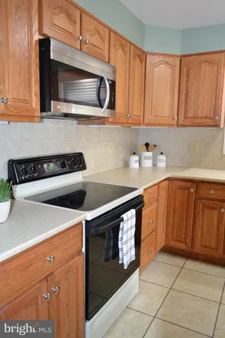 $424,900 | 409 Melvin Drive, Brookhaven, PA 19015