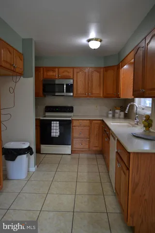 $424,900 | 409 Melvin Drive, Brookhaven, PA 19015