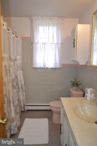 $424,900 | 409 Melvin Drive, Brookhaven, PA 19015