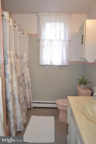 $424,900 | 409 Melvin Drive, Brookhaven, PA 19015