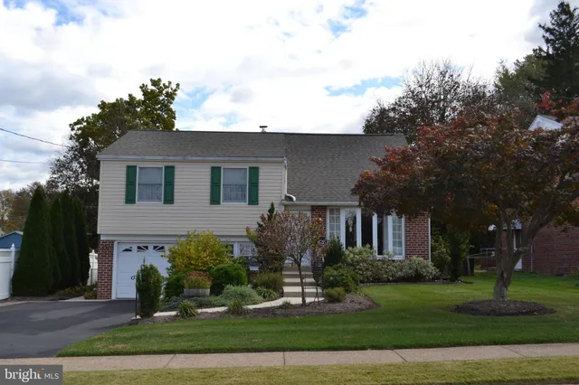 $424,900 | 409 Melvin Drive, Brookhaven, PA 19015