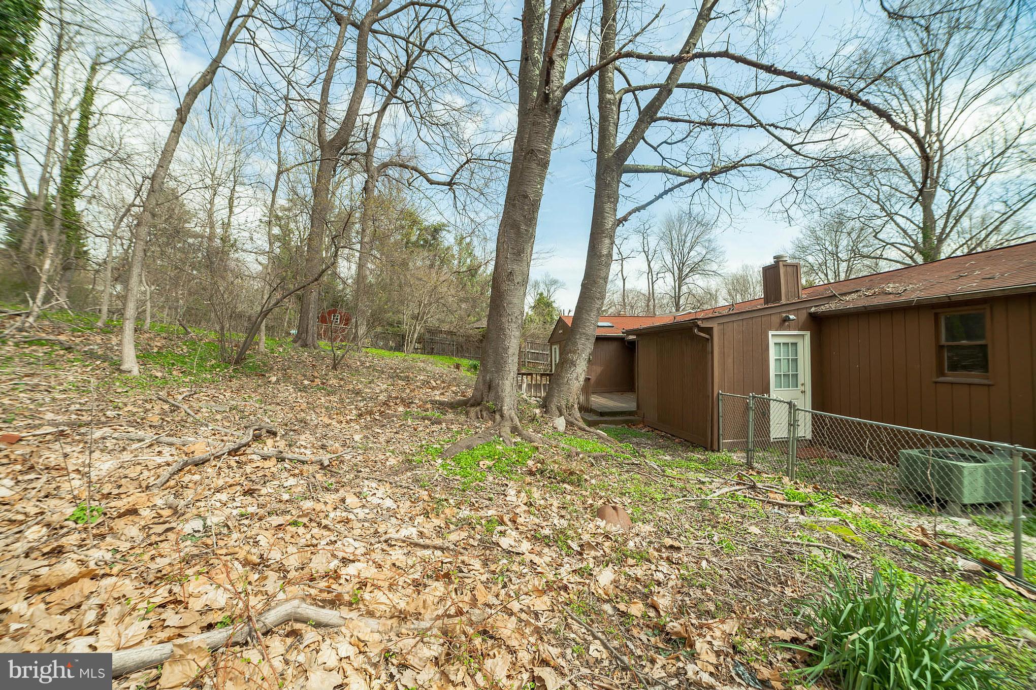 112 Hillside Road Catonsville, MD 21228 - Photo 27 of 30 Exterior (Rear)
