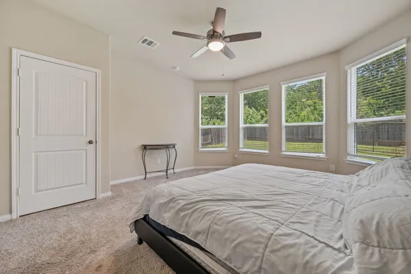 $2,000 | 4266 McGregor Blf Lane, Conroe, TX 77304