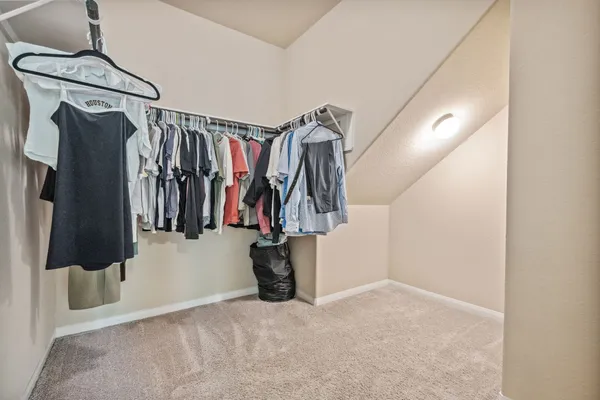 $2,000 | 4266 McGregor Blf Lane, Conroe, TX 77304