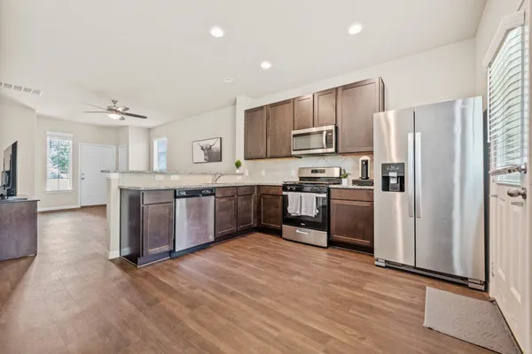 $2,000 | 4266 McGregor Blf Lane, Conroe, TX 77304