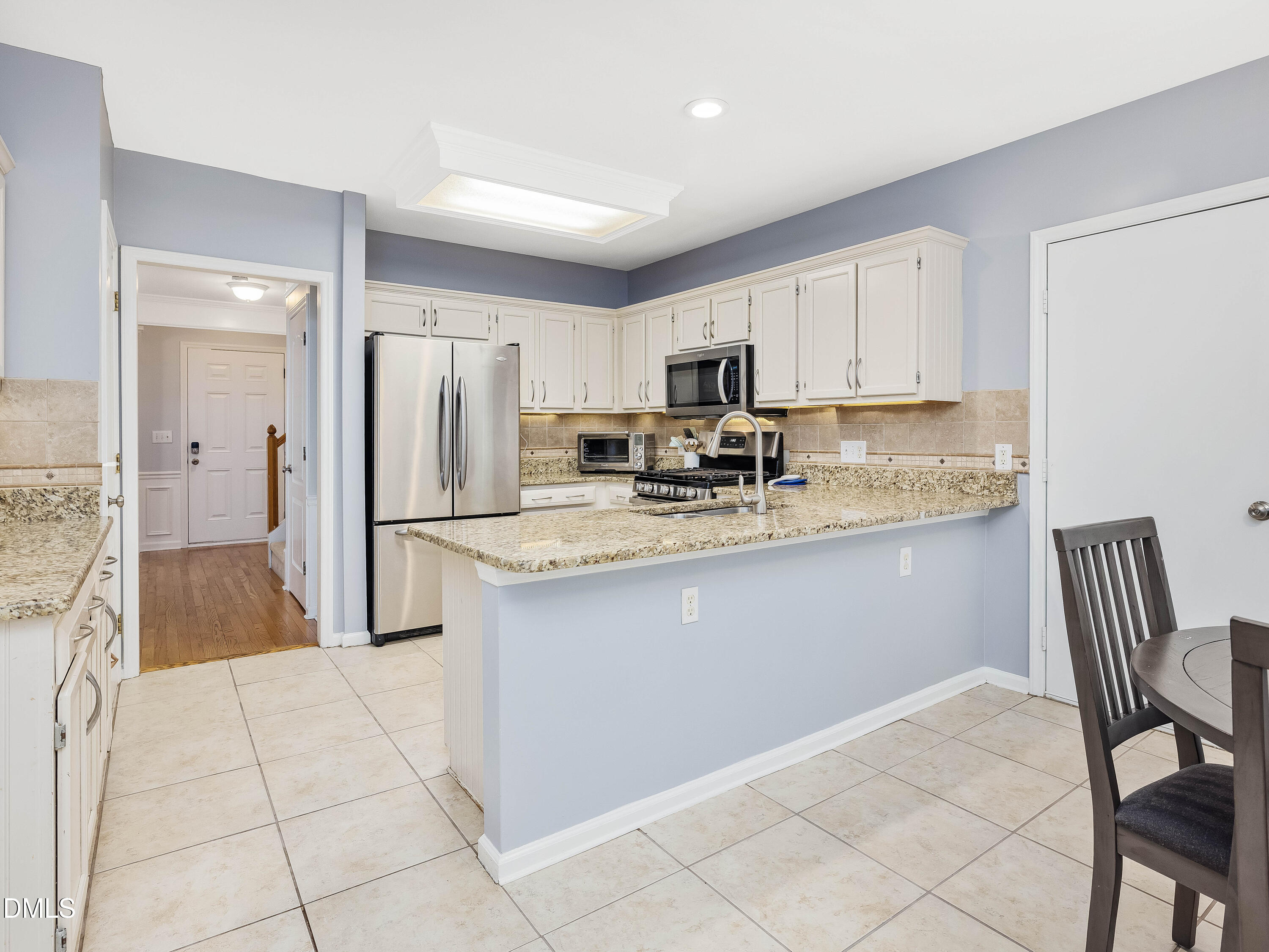 17-Kitchen