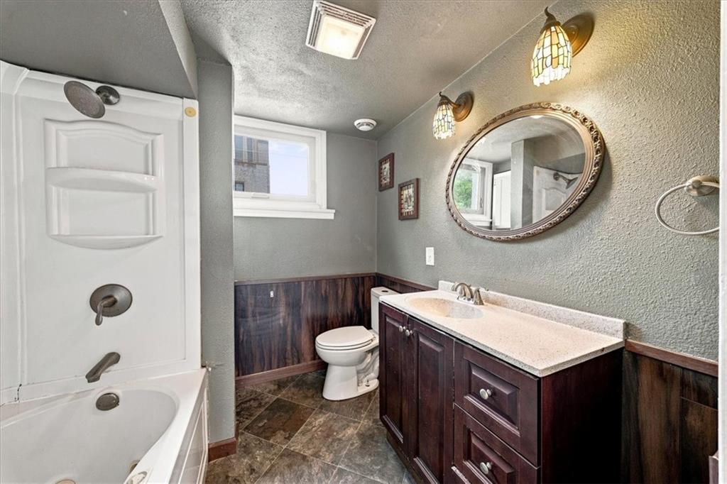 302 Jefferson Street Rochester, PA 15074 - Photo 16 of 30 Gallery Image 16