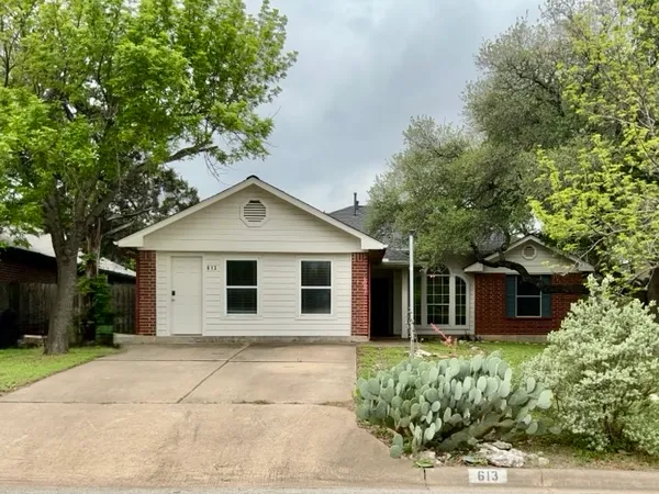 $2,050 | 613 Millcreek Lane, Leander, TX 78641