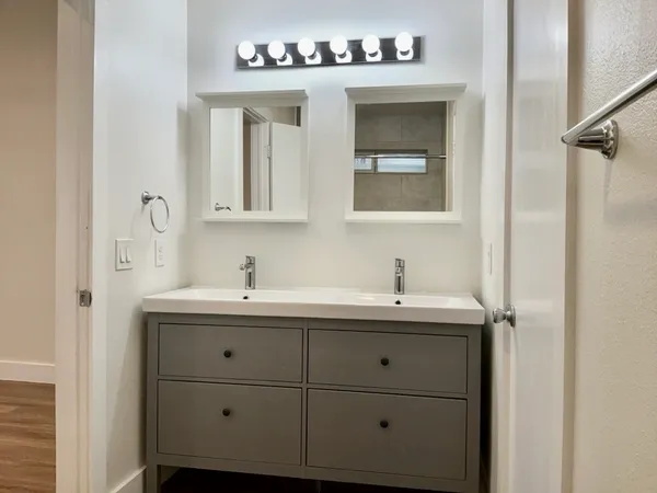 $2,050 | 613 Millcreek Lane, Leander, TX 78641