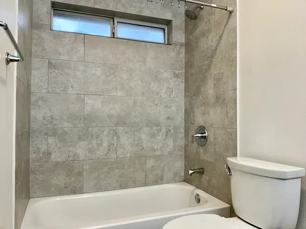 $2,050 | 613 Millcreek Lane, Leander, TX 78641