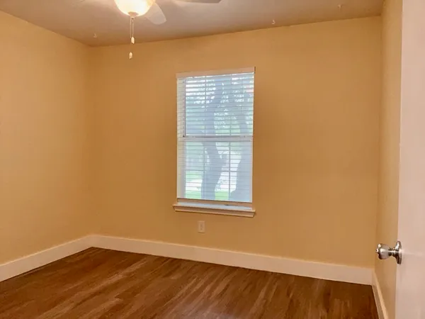 $2,050 | 613 Millcreek Lane, Leander, TX 78641