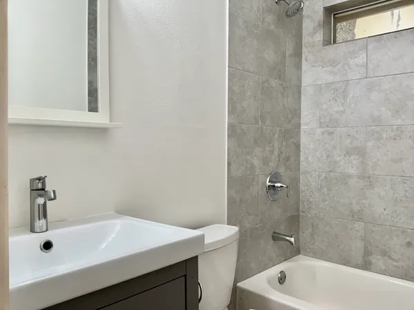 $2,050 | 613 Millcreek Lane, Leander, TX 78641