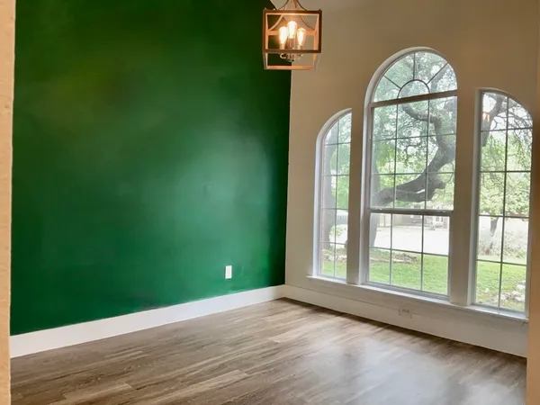 $2,050 | 613 Millcreek Lane, Leander, TX 78641