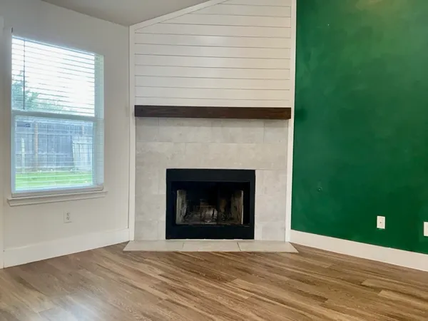 $2,050 | 613 Millcreek Lane, Leander, TX 78641