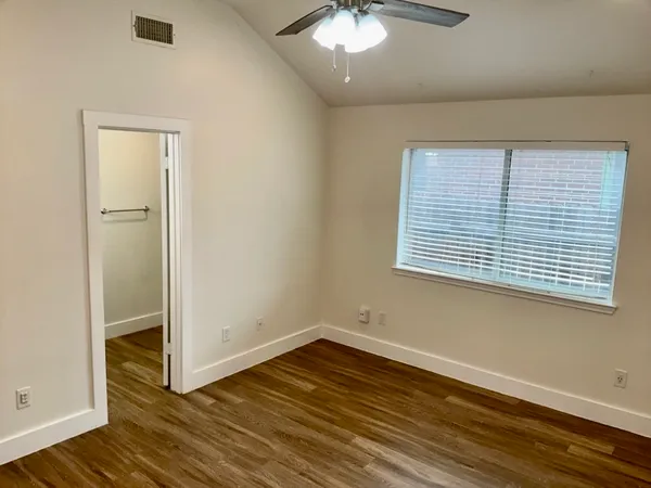 $2,050 | 613 Millcreek Lane, Leander, TX 78641