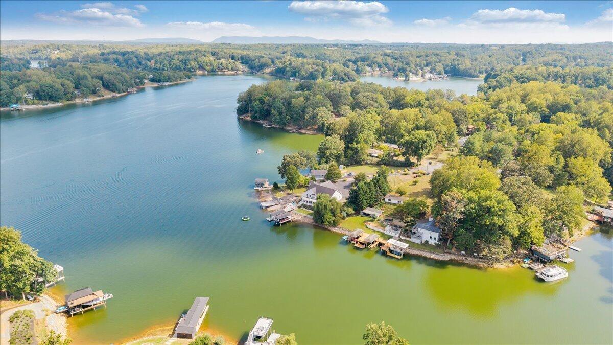 3020 Northridge Road Hardy, VA 24101 - Photo 106 of 118 111-DJI_20260909152658_0172_D