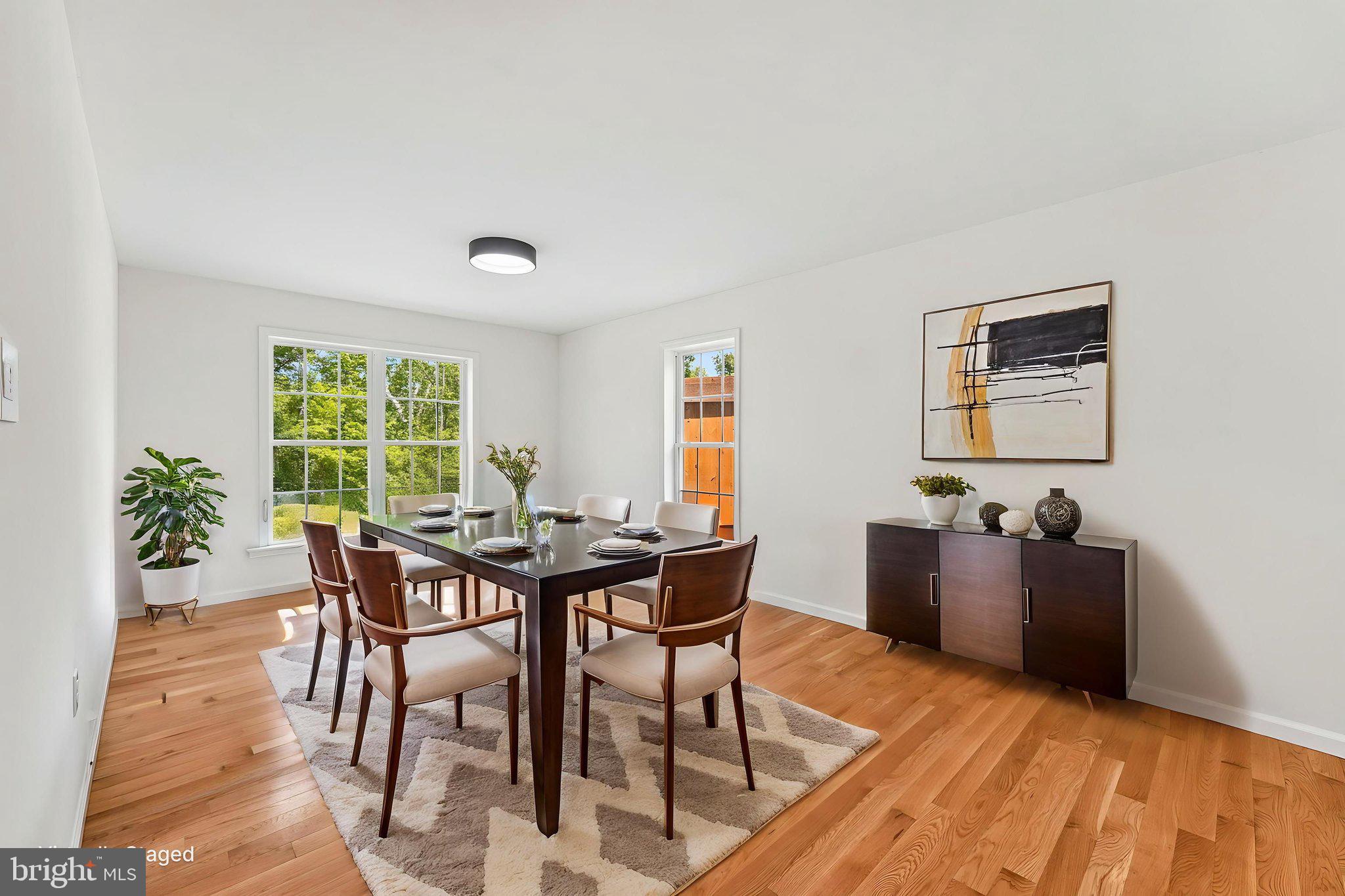 40 Creek Road Phoenixville, PA 19460 - Photo 16 of 59 Virtually Staged dining room