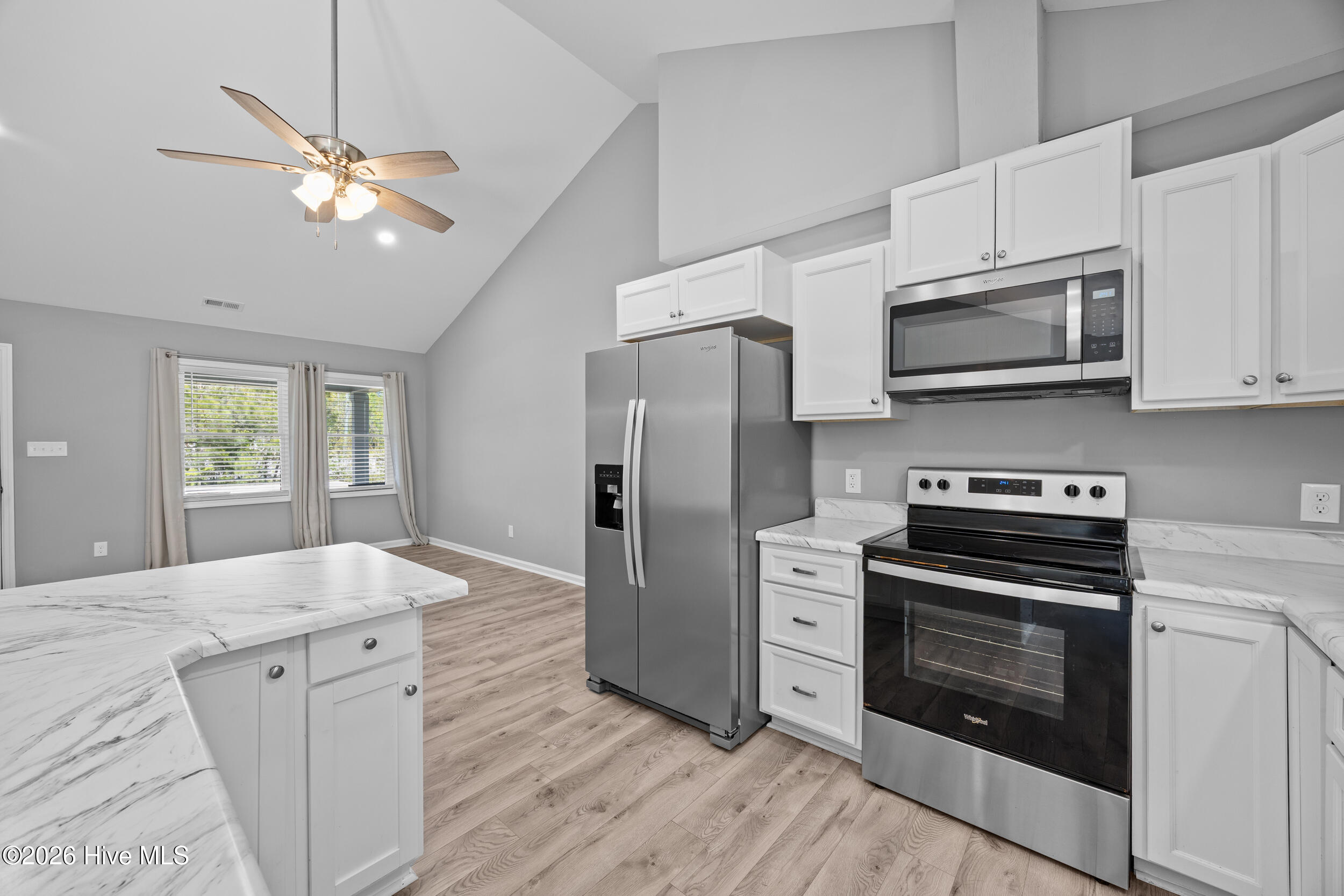 832 Old 30 Road Jacksonville, NC 28546 - Photo 20 of 51 21_bathroom