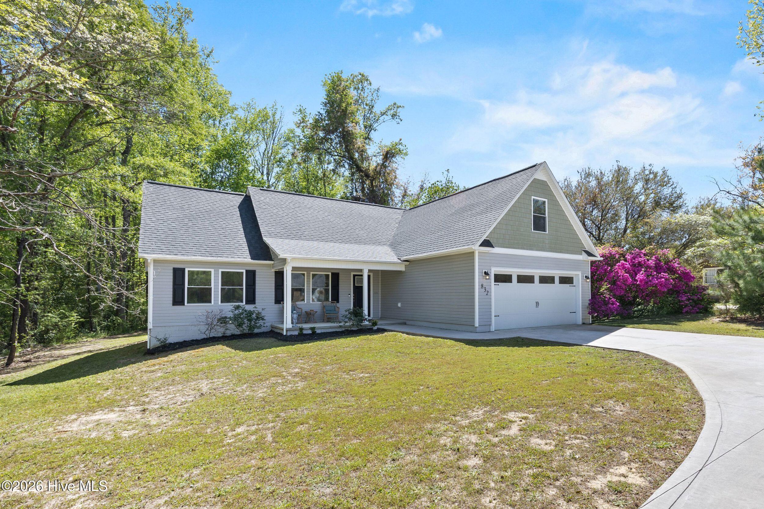 832 Old 30 Road Jacksonville, NC 28546 - Photo 5 of 51 5_front exterior