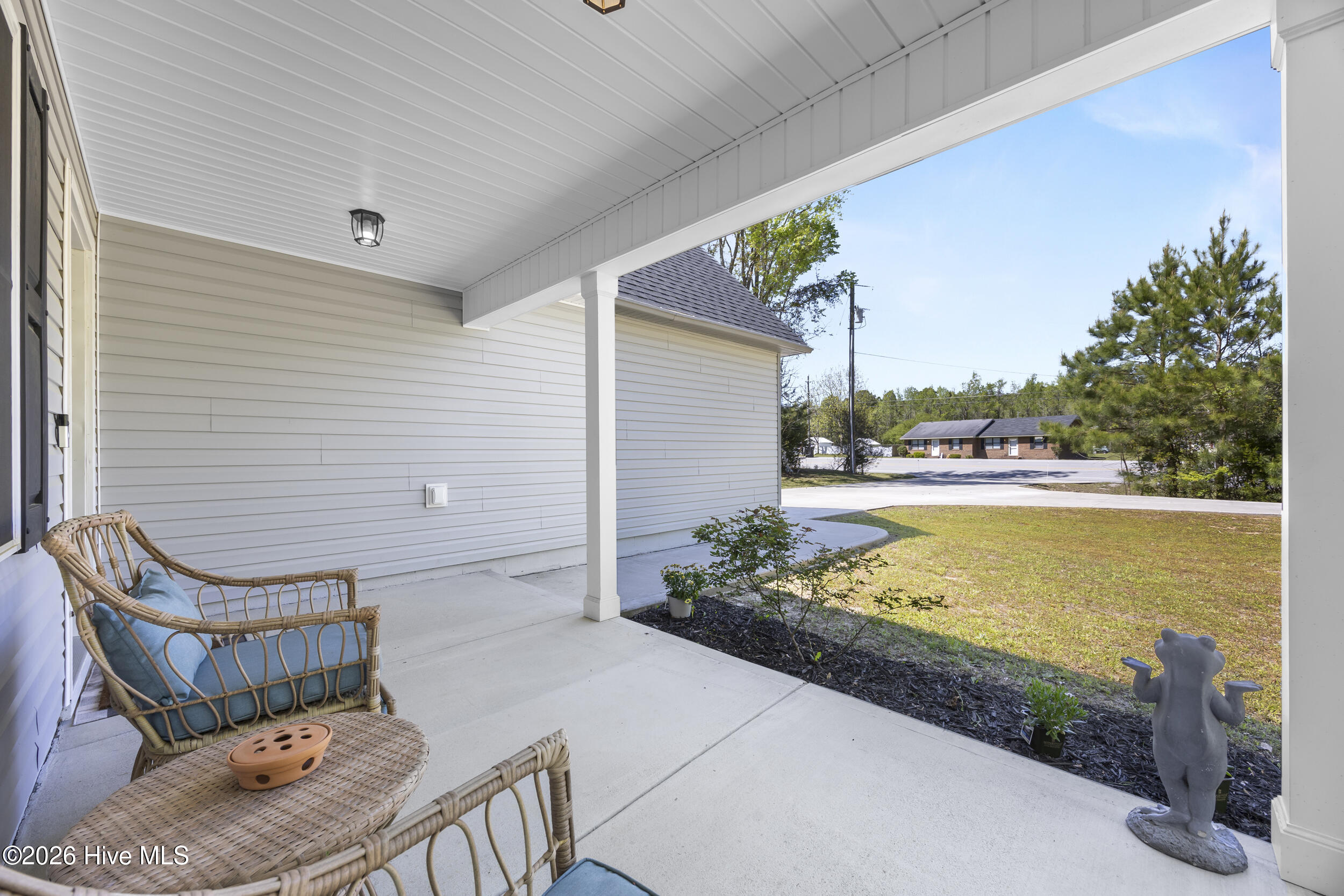 832 Old 30 Road Jacksonville, NC 28546 - Photo 8 of 51 8_front porch