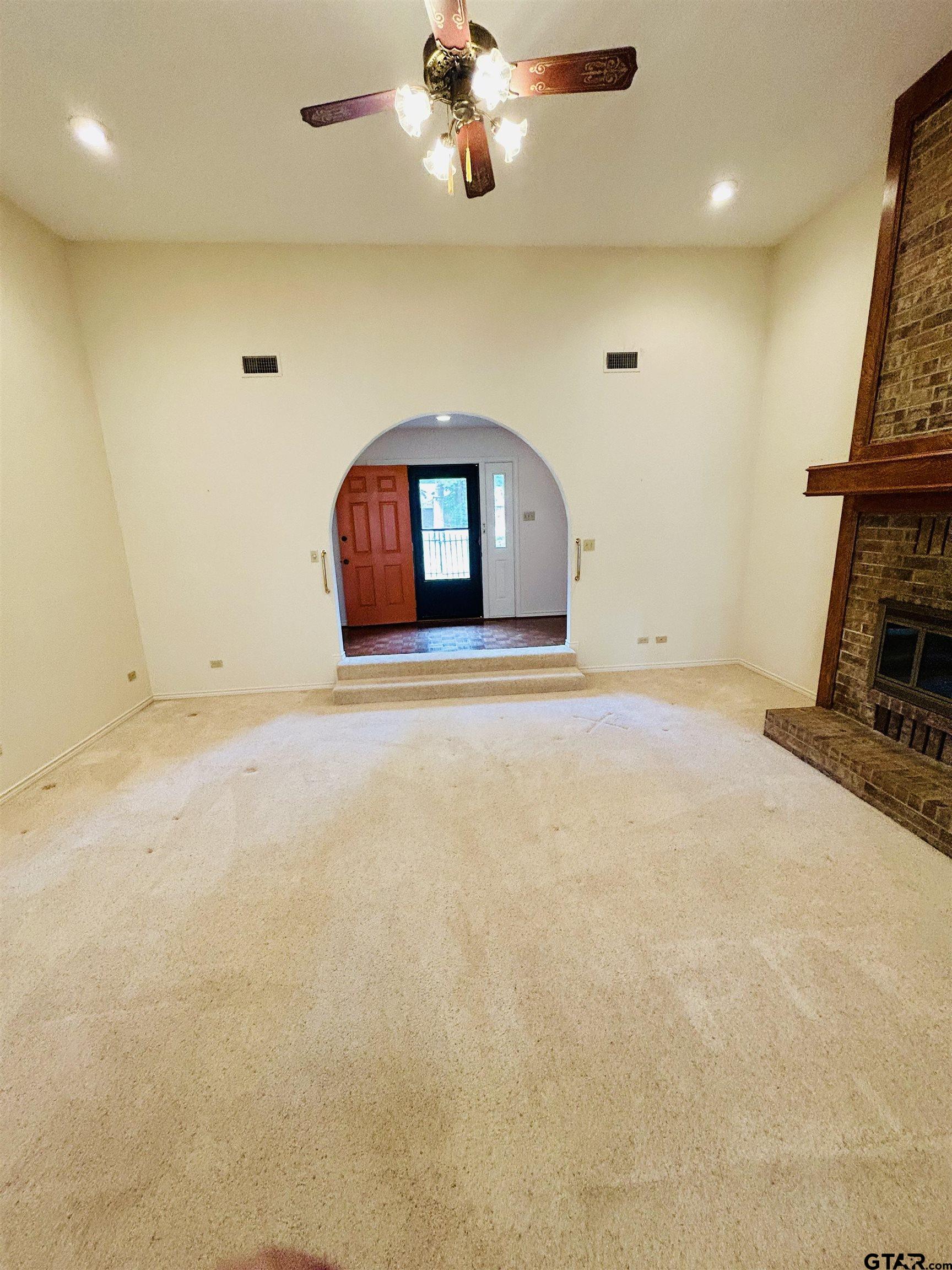 2899 Surrey Lane Tyler, TX 75705 - Photo 3 of 45