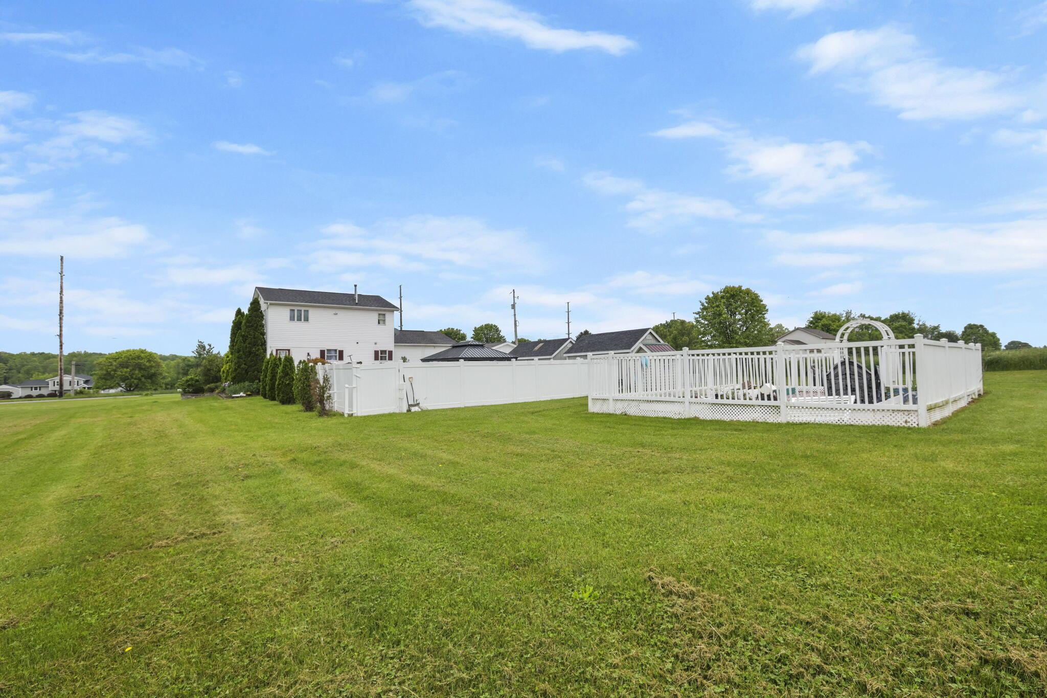 11241 Center Road Garrettsville, OH 44231 - Photo 45 of 67 60-web-or-mls-0V3A5619