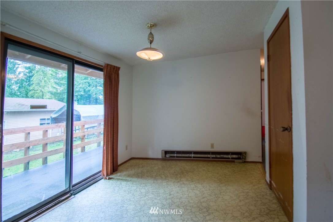 265 A Dieckman Road Chehalis, WA 98532 - Photo 5 of 20 a view of a room with window