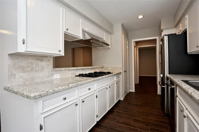 $2,299 | 1135 Murrayhill Drive, Houston, TX 77043