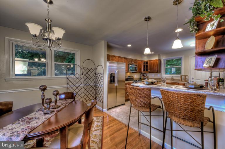 5305 Morello Road Baltimore, MD 21214 - Photo 11 of 24 Dining Room