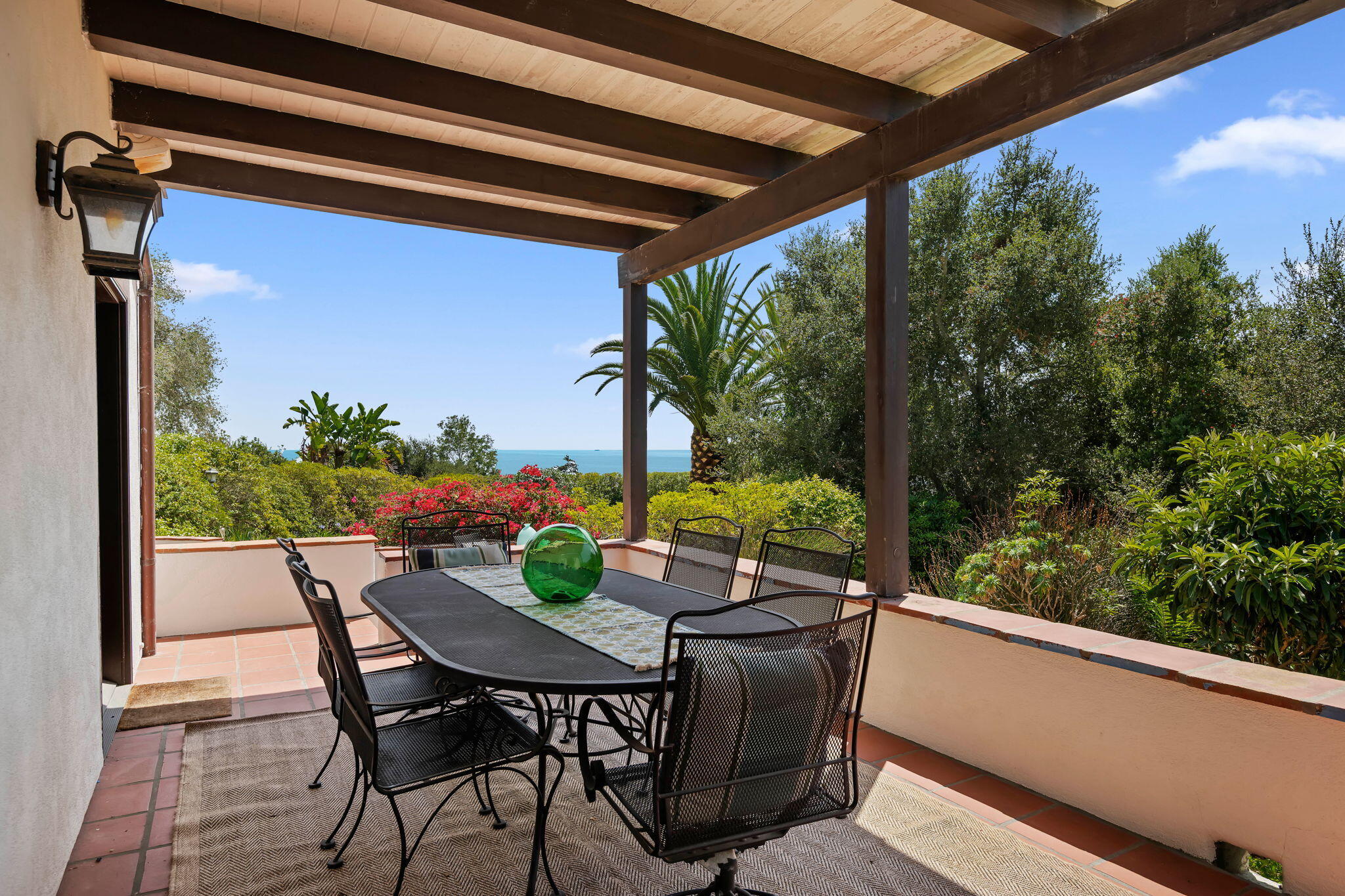 1021 Las Alturas Road Santa Barbara, CA 93103 - Photo 12 of 48 15-Dining Patio