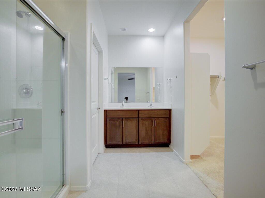 14031 East Golden Oaks Road Vail, AZ 85641 - Photo 19 of 40 37-42Interior2