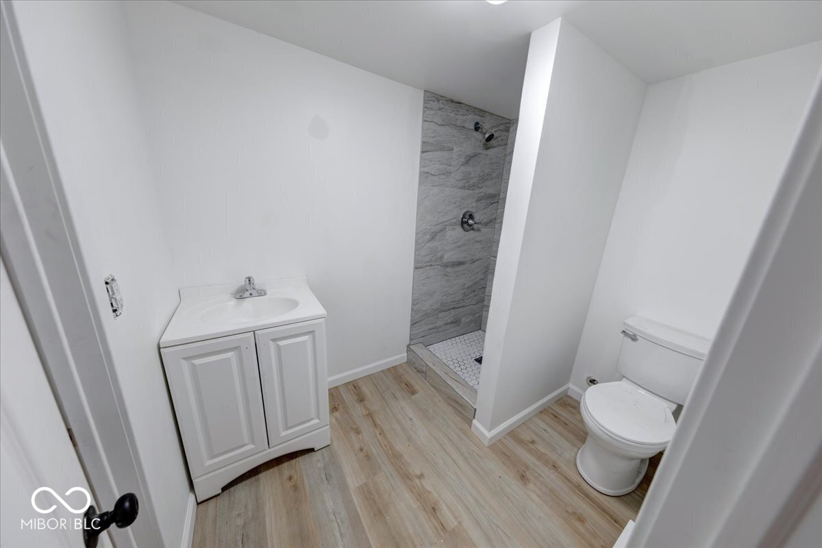 4912 East Washington Street Indianapolis, IN 46201 - Photo 11 of 46