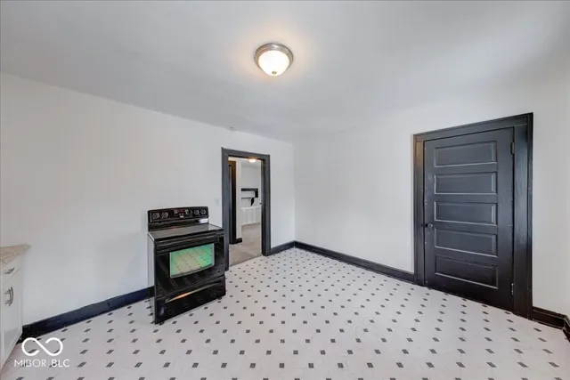 $254,000 | 4912 East Washington Street, Indianapolis, IN 46201