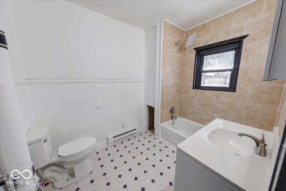 4912 East Washington Street Indianapolis, IN 46201 - Photo 30 of 46