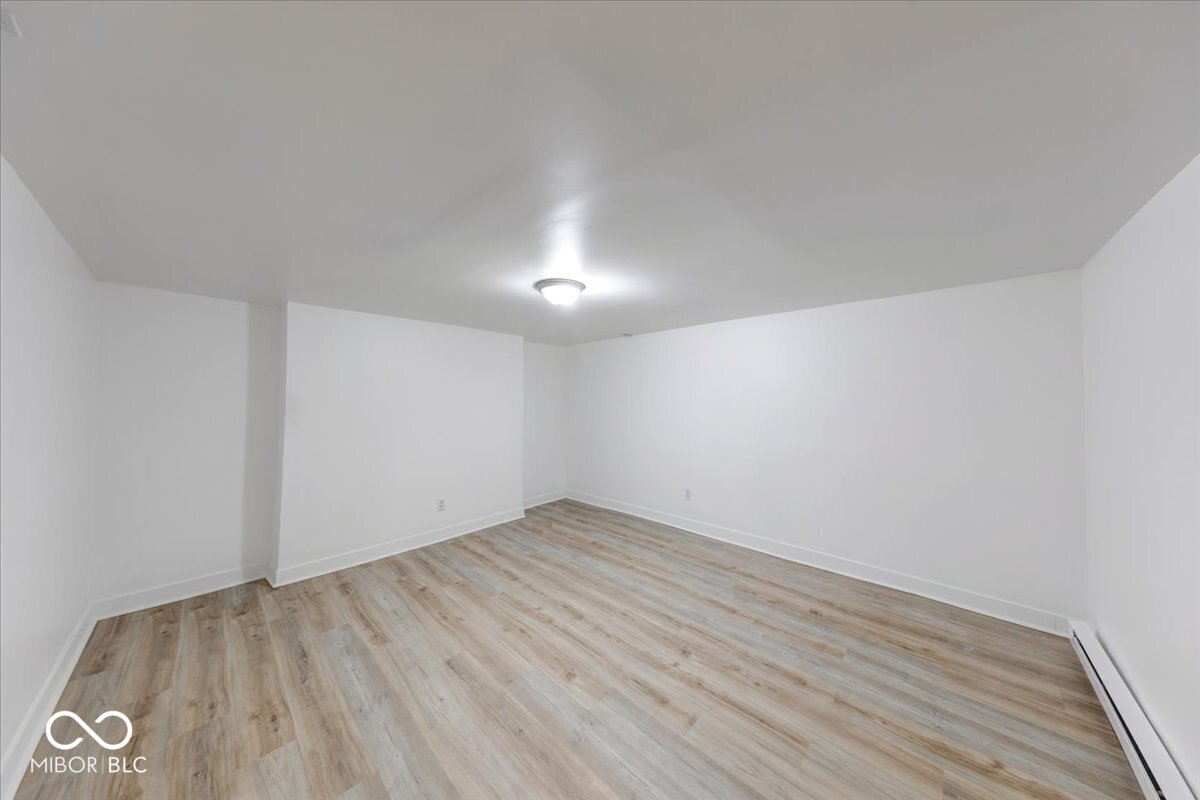 4912 East Washington Street Indianapolis, IN 46201 - Photo 5 of 46