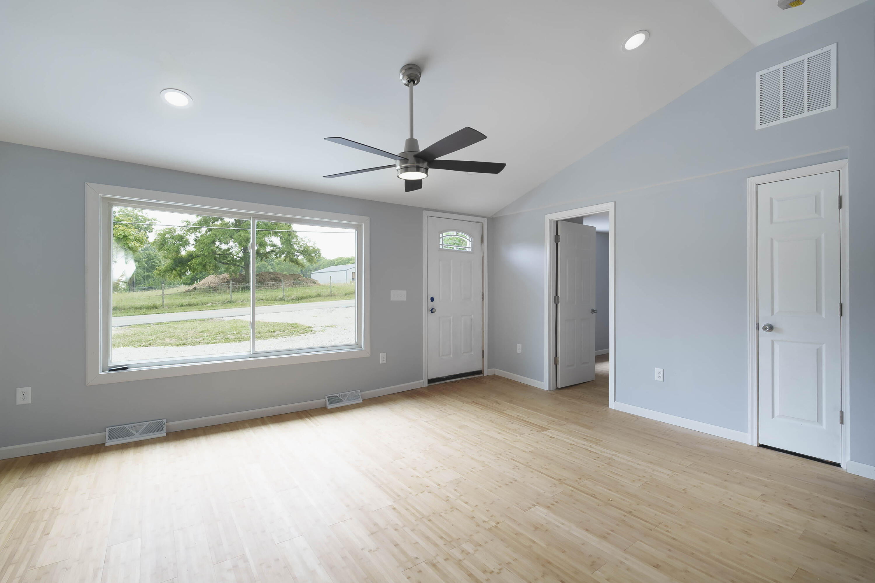 2416 Moffett Road Independence, KY 41051 - Photo 4 of 20
