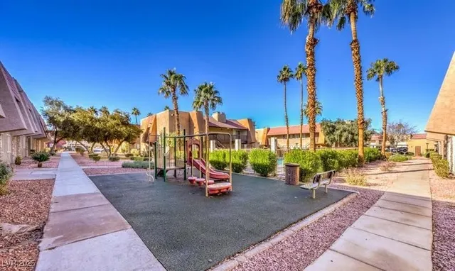 $1,195 | 4965 Indian River Drive, Unit 101, Las Vegas, NV 89103