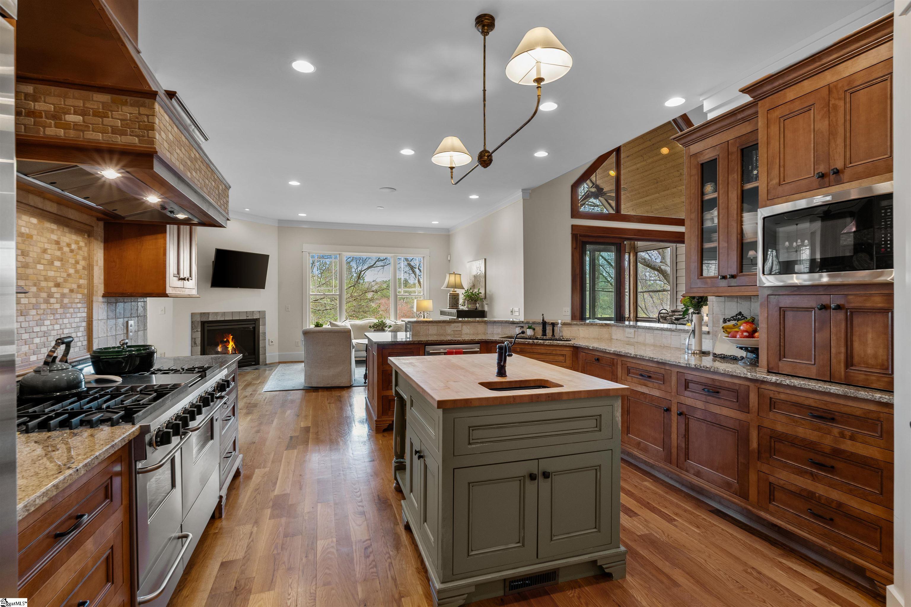 341 Riverside Drive Greenville, SC 29605 - Photo 21 of 48