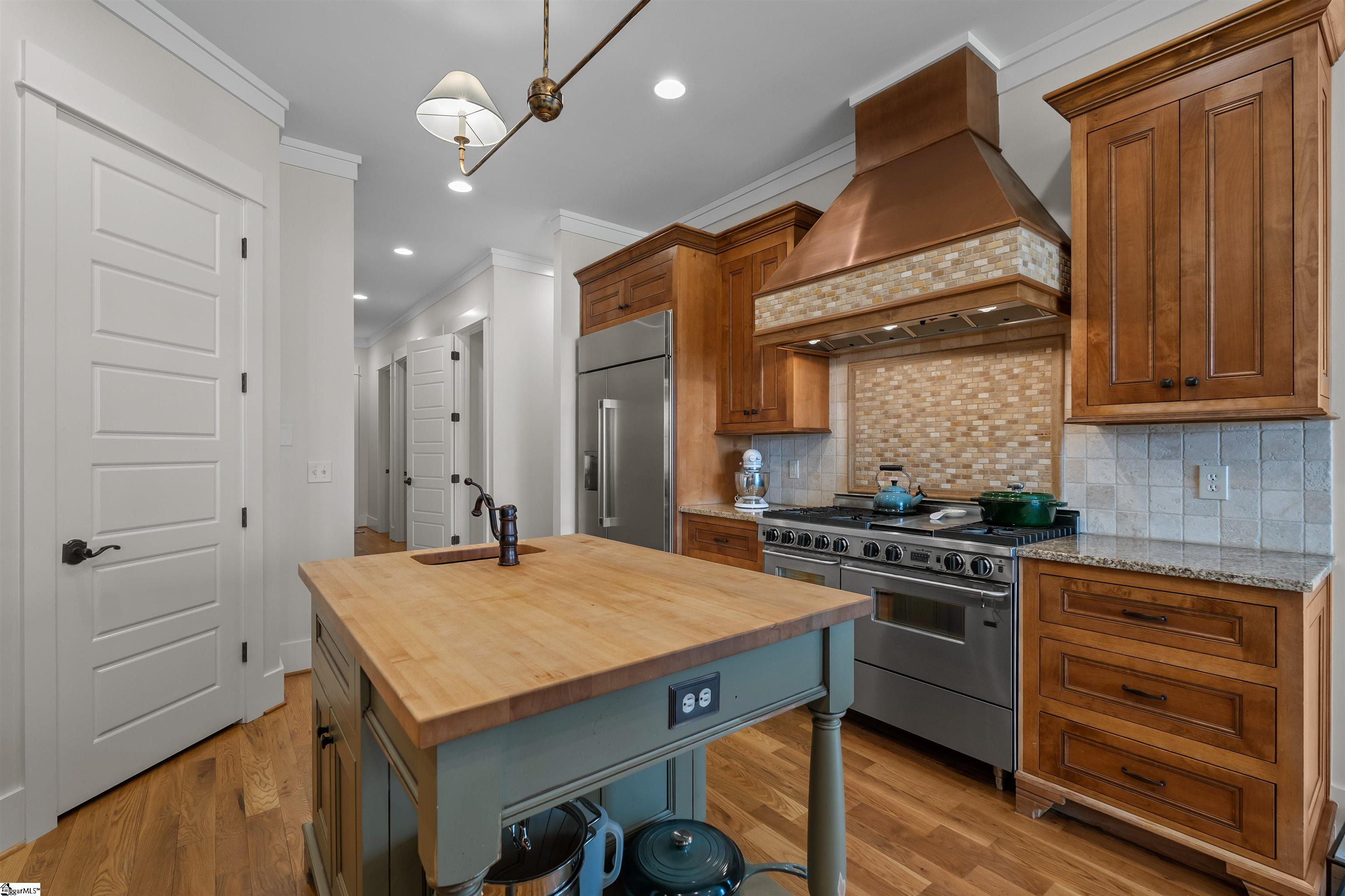 341 Riverside Drive Greenville, SC 29605 - Photo 22 of 48