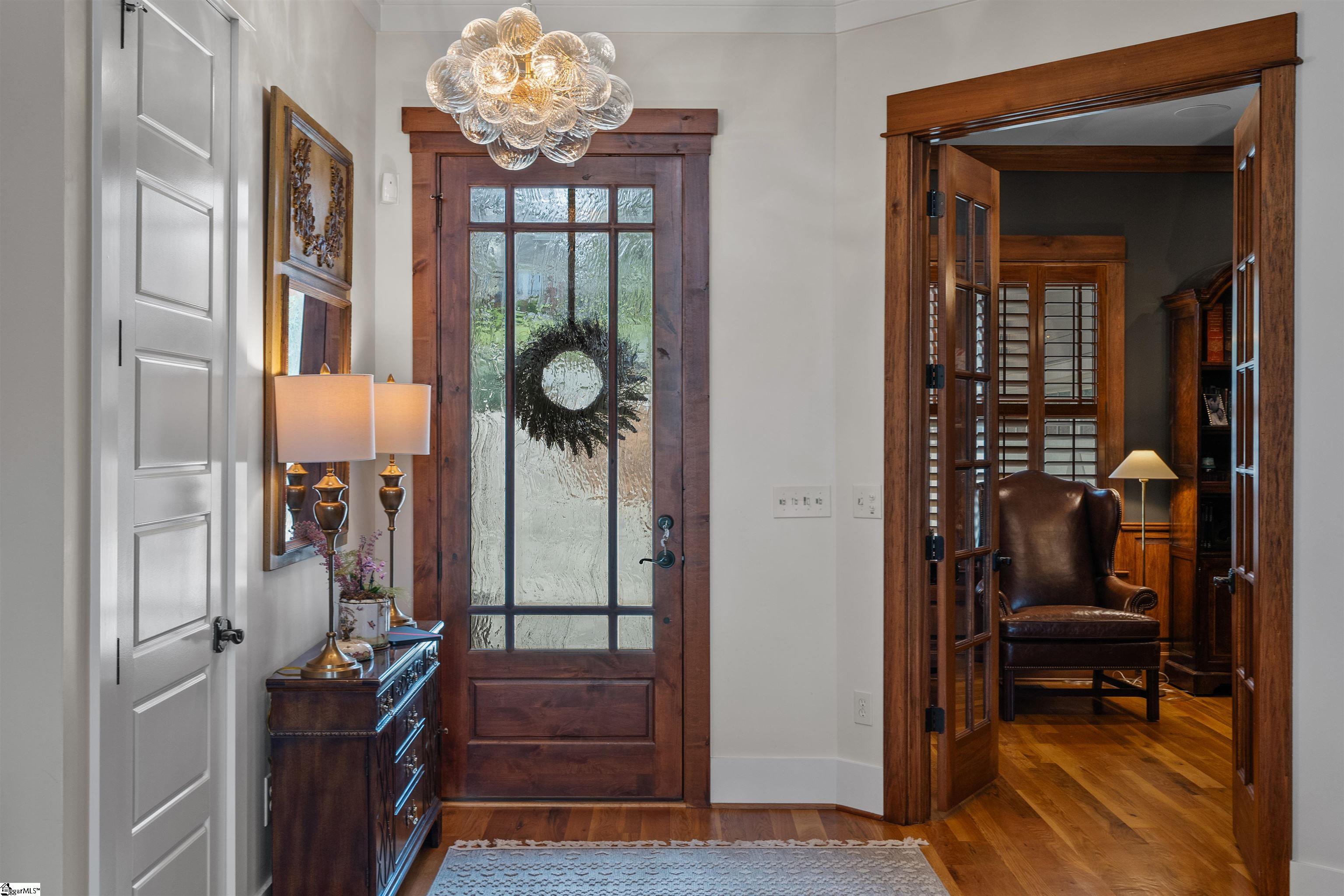 341 Riverside Drive Greenville, SC 29605 - Photo 4 of 47 Gallery Image 4