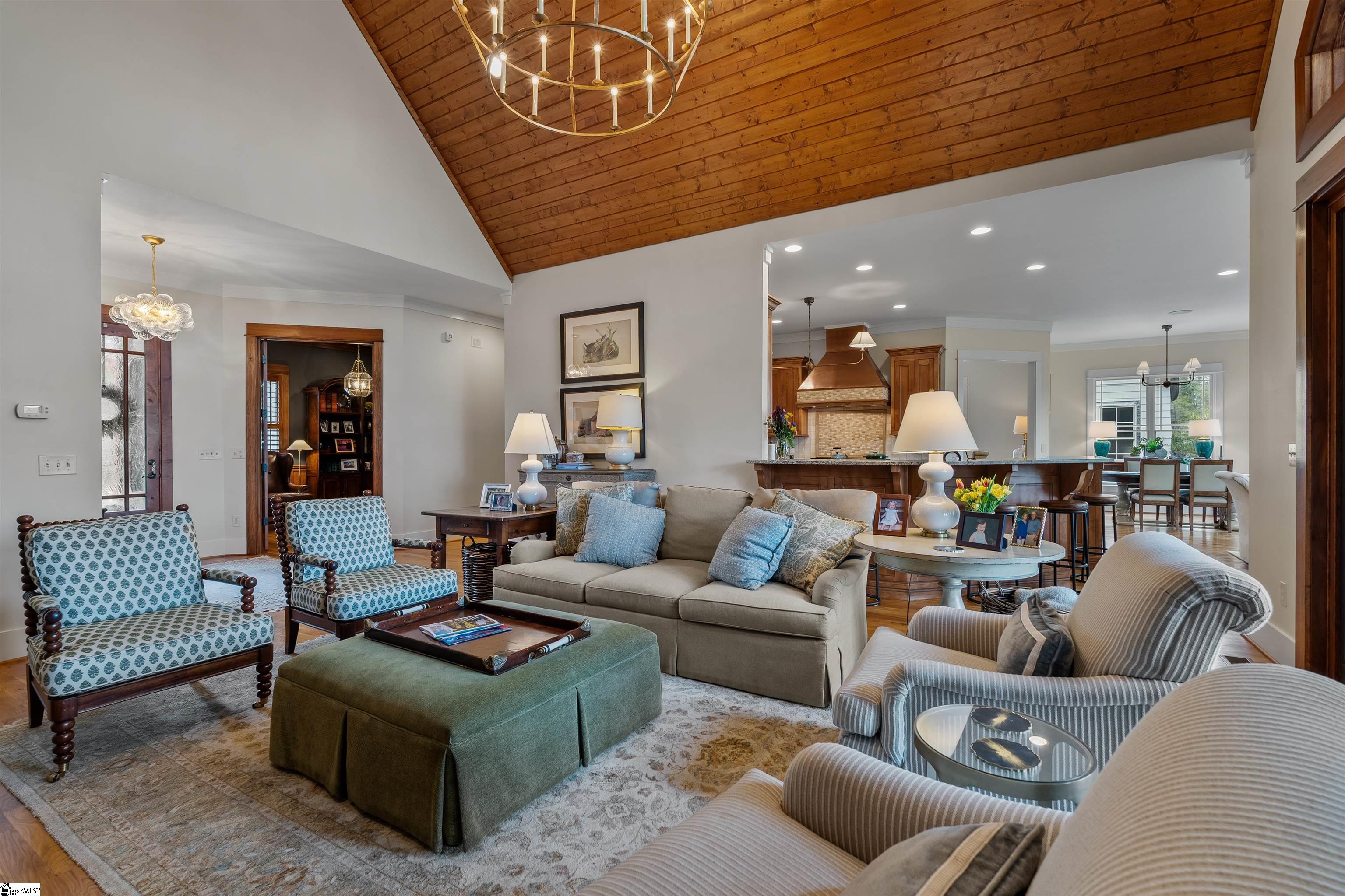 341 Riverside Drive Greenville, SC 29605 - Photo 10 of 47 Gallery Image 10