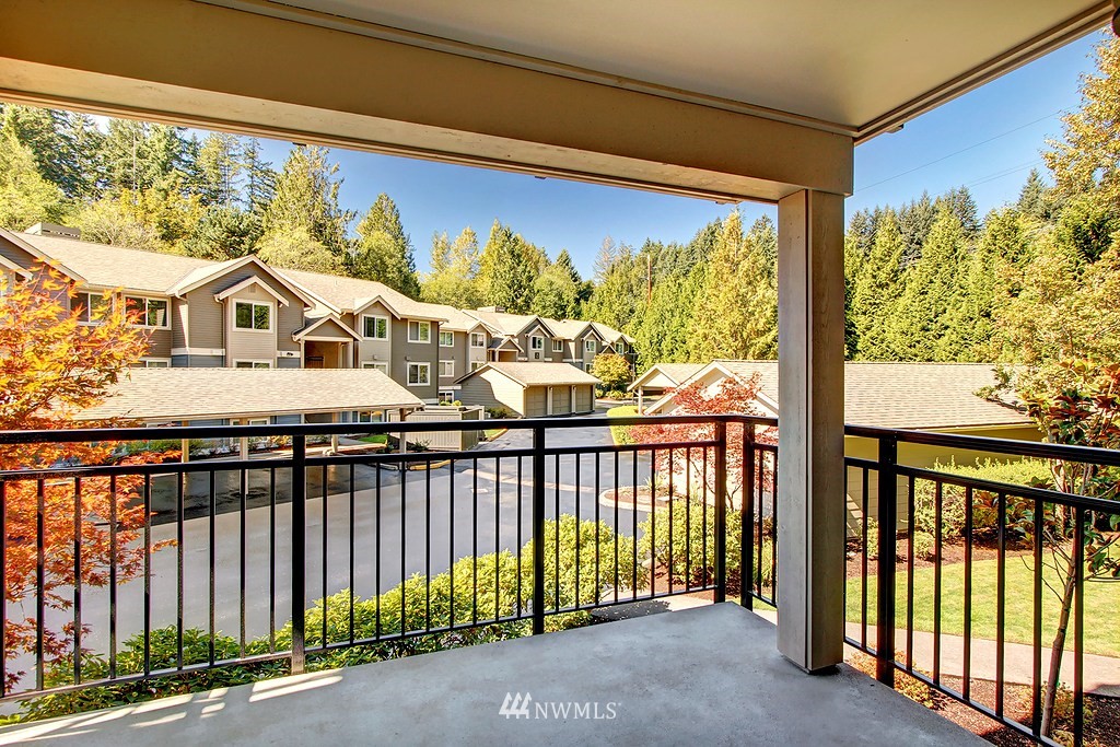 19404 Bothell Way Northeast, Unit D202 Bothell, WA 98011 - Photo 2 of 11